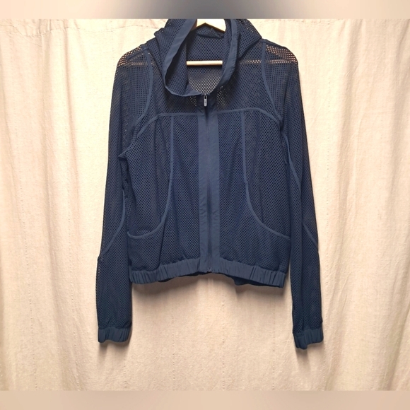 Lululemon Relaxed Fit Mesh Jacket Size 8 - Picture 1 of 3